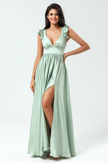 Deep V-Neck A Line Green Long Bridesmaid Dress med Ruffles
